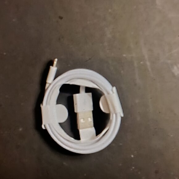 iPhone USB charger cable - Picture 1 of 1